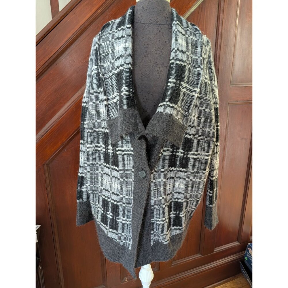 Victorias Secret Black & White Plaid Open Front Cardigan Sweater M/M